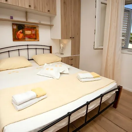 Velini Dvori Villa